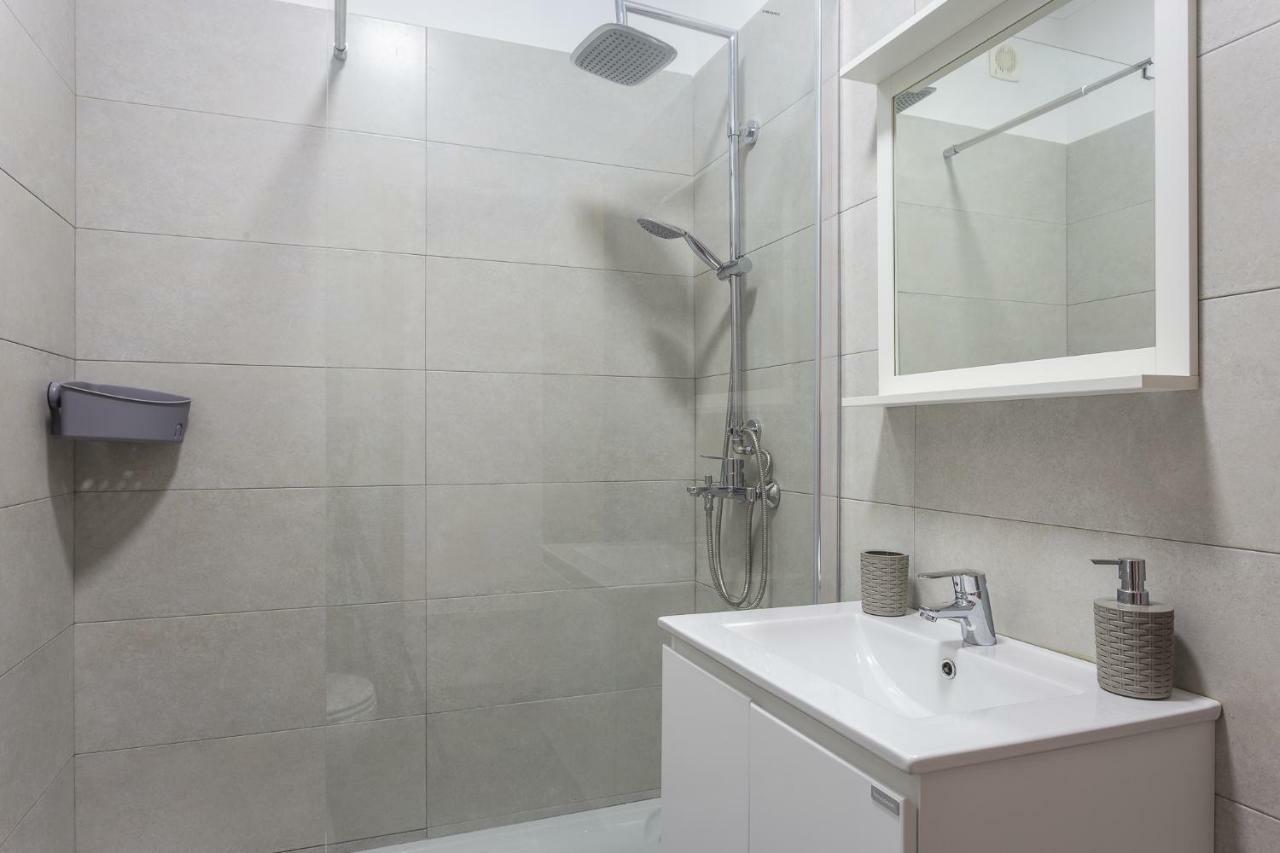 First House Apartment Lisbon Exterior photo